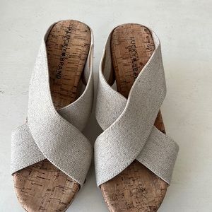 Lucky Brand MyKayla Tan Cork Wedge Studded Sandals Womens Size 7 1/2, 4 in heel